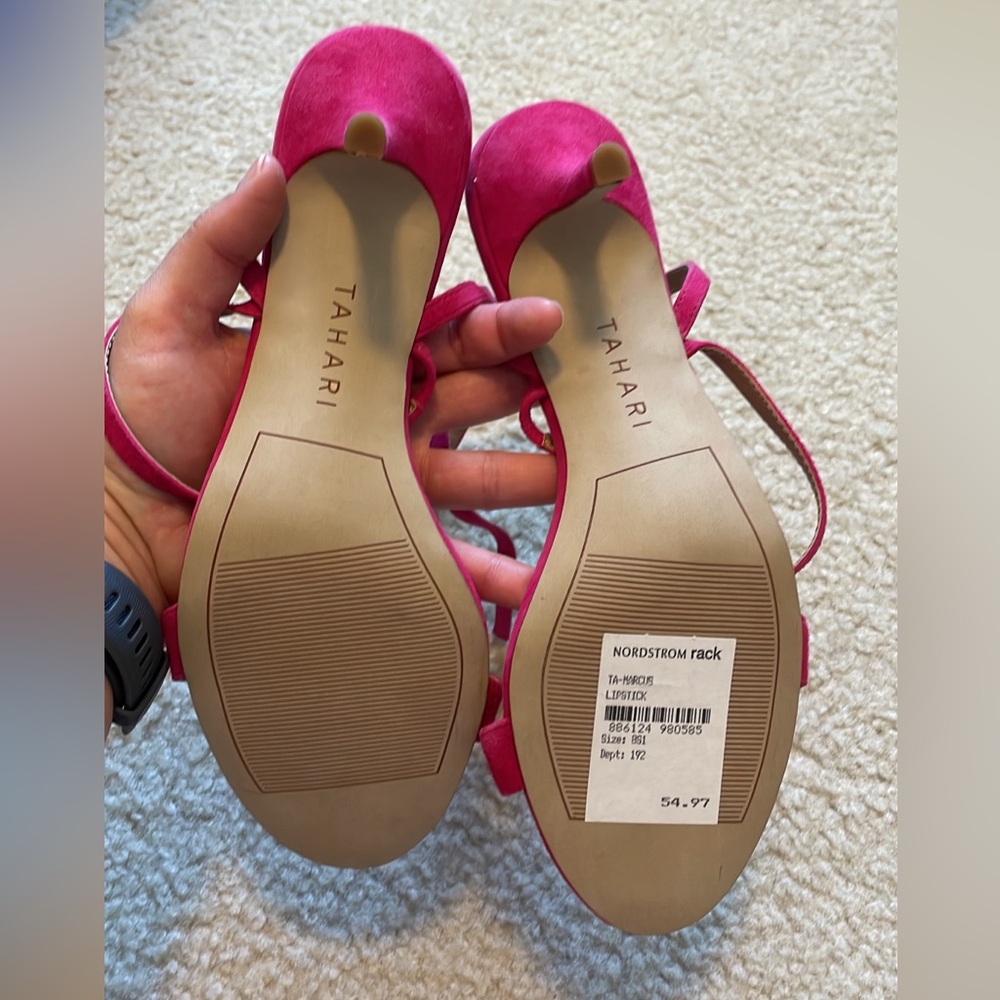 Tahari strappy pink heeled sandals - Picture 8 of 8